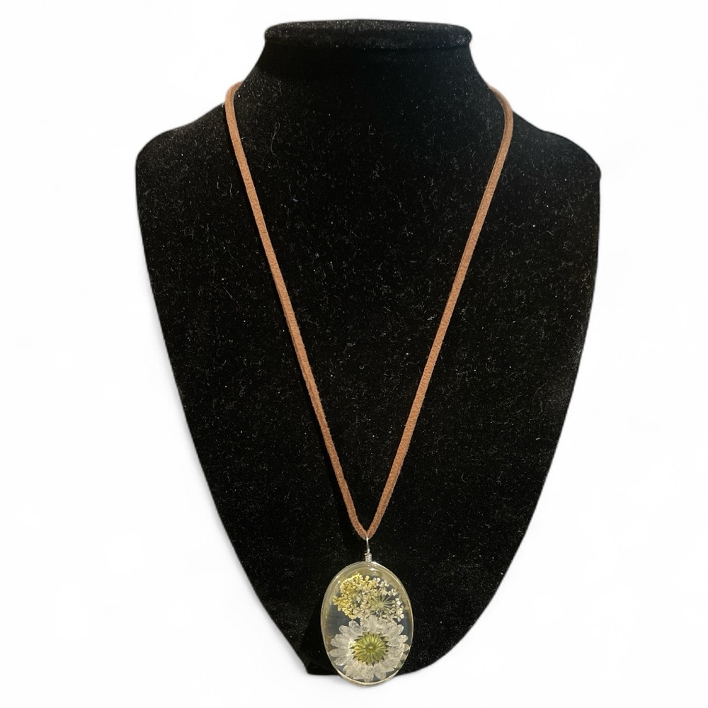Lucite Floral Pendant Necklace with Brown Leather 18” Chain. Beautiful! - Picture 2 of 3